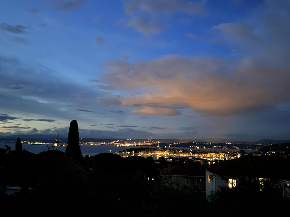 Magnolia Apartments Izola Bagian luar foto
